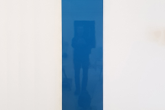 Christoph Dahlhausen, Bodies, 2016, Autolack auf Aluminiumwabenpanel, 180 x 50 x 5 cm