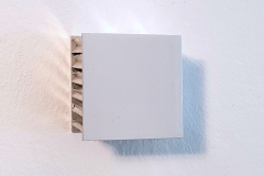 Christoph Dahlhausen, Bodies (mini), 2023, Autolack auf Aluminiumwabenpanel, 5 x 5 x 3 cm